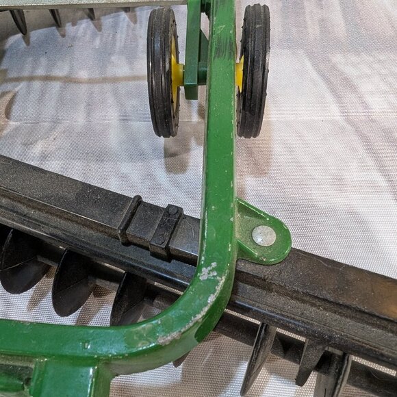 Vintage 1/16 Ertl John Deere 220 Center Fold Disk Farm Toy - Picture 8 of 14